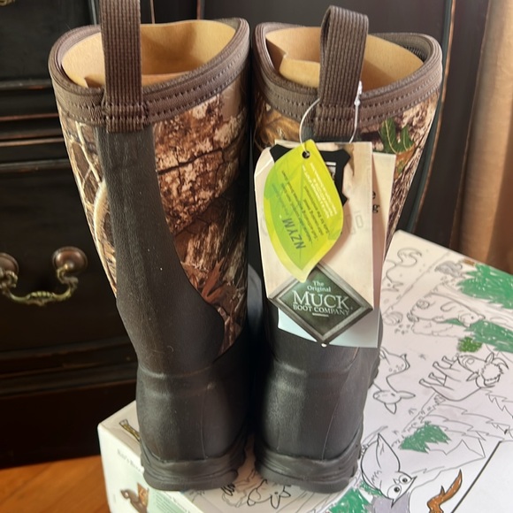 The Muck Boot Company Kid's Rugged II Outdoor Winter Boot, Brown/Real Tree, sz 2 - Picture 5 of 16